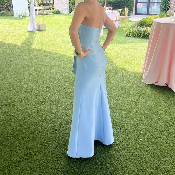 Badgley Mischka strapless bow gown - Picture 6 of 6